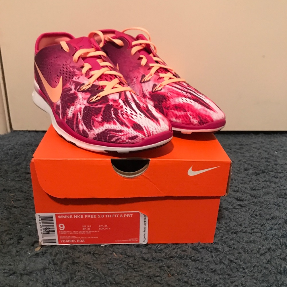 Brand new Nike Free Run 5.0